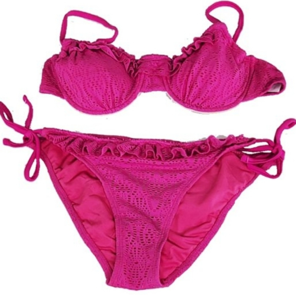 California Waves Crochet Bikini Set Size L NWT
